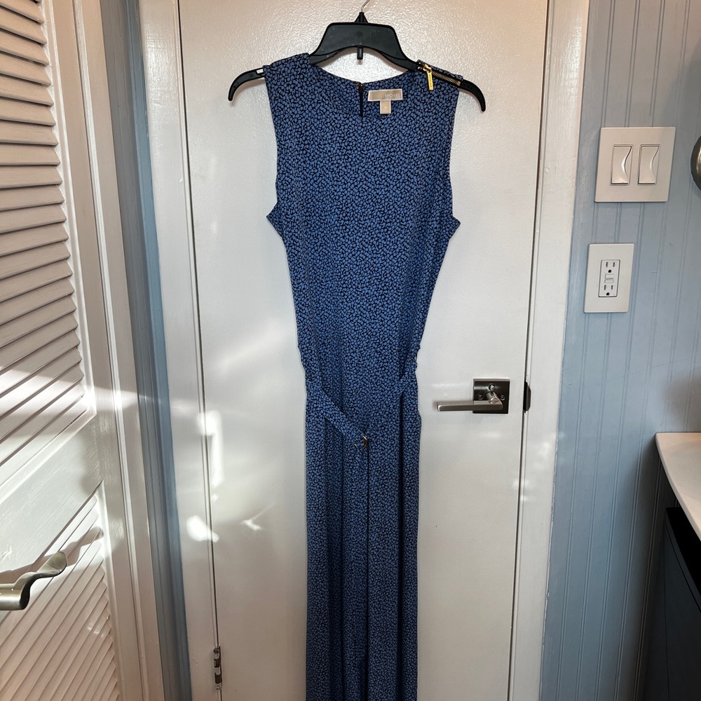 Micheal Kors, sleeveless, zipper back, jumpsuit with belt. Size Medium